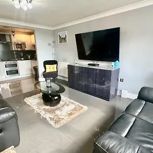 Ocean Village Apartment Southampton